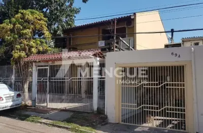 Casa com 3 quartos à venda na rua professor frederico lamachia filho, 695, costa e silva, porto alegre por r$ 600.000