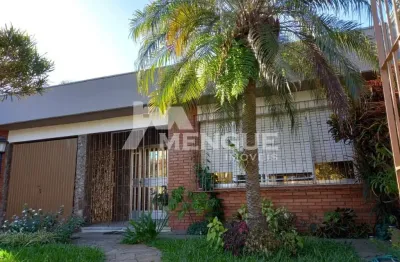 Casa com 4 quartos à venda na rua equatorial, 4, alto petrópolis, porto alegre por r$ 795.000