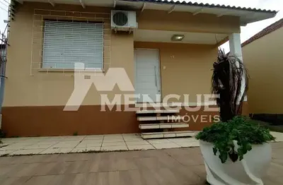 Casa com 3 quartos à venda na rua antônio francisco lisboa, 70, rubem berta, porto alegre por r$ 470.000