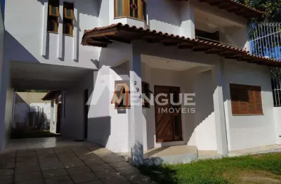 Casa com 3 quartos à venda na avenida pereira pinto, 294, jardim são pedro, porto alegre por r$ 1.171.000