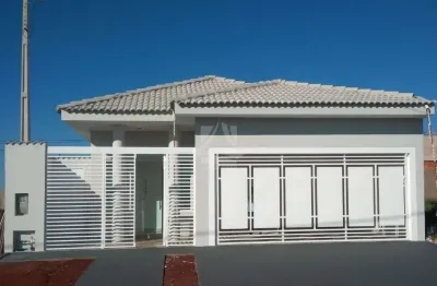 Casa com 3 quartos à venda no centro, altinópolis , 230 m2 por r$ 760.000