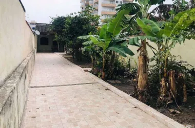 Casa 02 Dormitórios com Edicula no Aviação - Praia Grande - São Paulo