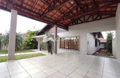 Casa com excelente localização para venda, centro, toledo - pr