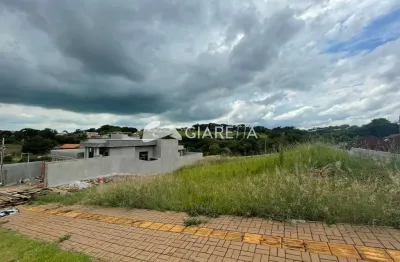 Terreno muito espaçoso para venda no centro de toledo-pr