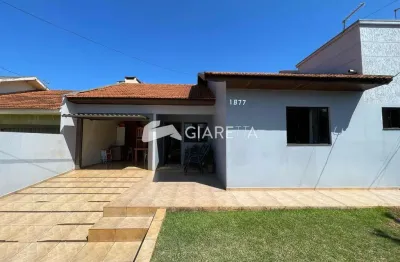 Casa confortável à venda em ótima localização, jardim são francisco, toledo - pr