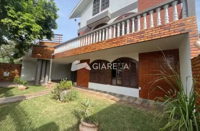 Casa ampla à venda em ótima localização na vila industrial, toledo - pr