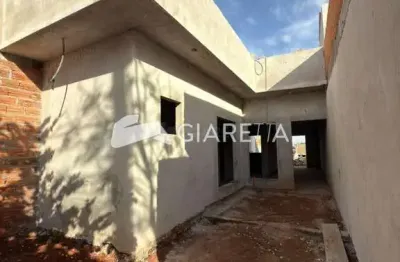 Casa nova e ampla à venda em ótima localização, jardim pinheirinho, toledo - pr