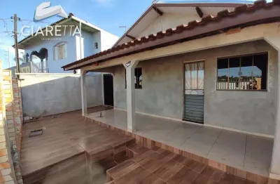 Casa espaçosa disponível para locação na VILA PIONEIRO, TOLEDO - PR