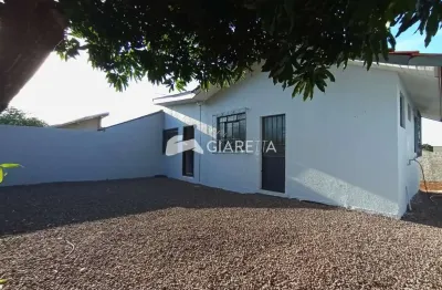 Casa com 3 quartos para alugar na Vila Pioneiro, Toledo 