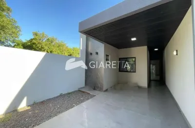 Casa com 03 dormitórios para locação no jardim coopagro, toledo - pr