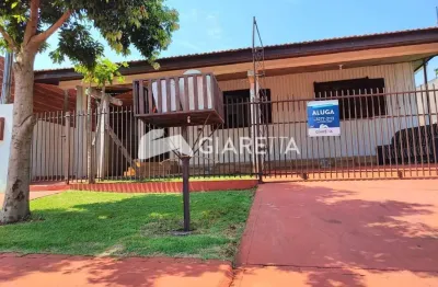Casa com excelente localização para locação, jardim panorama, toledo - pr