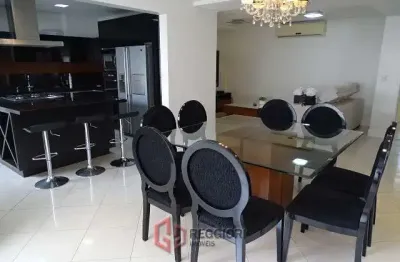 Apartamento com 3 quartos para alugar no Centro, Balneário Camboriú 