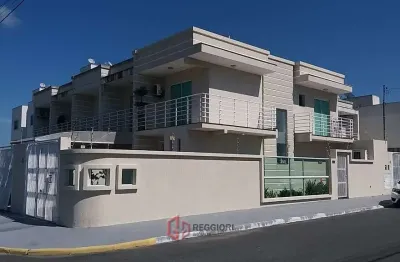 Casa com 2 quartos à venda no Santa Regina, Camboriú 