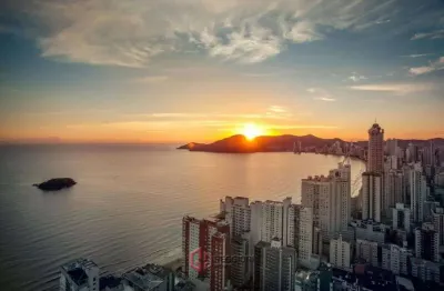 Apartamento com 3 quartos à venda no Centro, Balneário Camboriú 
