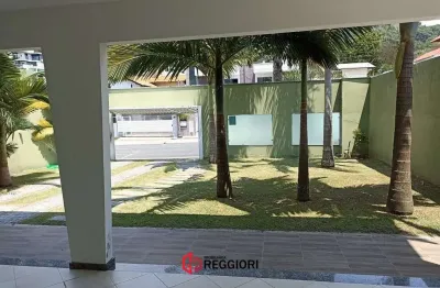 Casa com 3 quartos à venda no Centro, Balneário Camboriú 