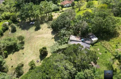 Chácara à venda com área de 16.800m². juquitiba/sp.