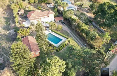 Chácara de alto padrão à venda 4.679m² área de terreno casa com 2 pavimentos, piscina, área gourmet e pomar valinhos /sp.