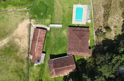 Chácara à venda em juquitiba (bairro barnabés) — 550 m² de área construída e 20.003 m² de área de terreno com piscina