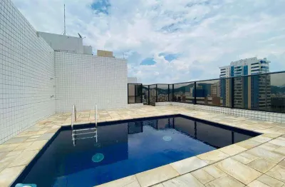 Cobertura duplex 1 quadra e meia da praia, com piscina e área de lazer no prédio para conforto de toda a família