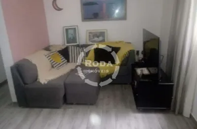 Apartamento térreo próximo da praia a venda em santos, localizado no bairro do boqueirão.