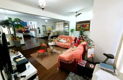 Casa sobreposta alta com 3 dormitórios, 2 suítes, quintal e 2 vagas – excelente localização