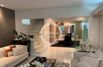 Casa isolada com piscina para locação em santos, localizada no bairro do gonzaga