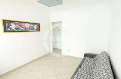 'apartamento de 2 quartos à venda em santos. – ótima localização'