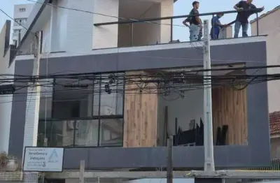 Sobreposta alta 3 dormitorios2 suites espaço gourmet com jacuzzi