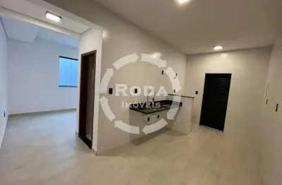 Casa sobreposta baixa fundos nova à venda no marapé – 3 dormitórioss e 2 vagas!