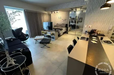 Studio frente ao mar na pompéia – alto padrão e lazer completo