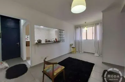 Apartamento à venda na ponta da praia , 02 quartos, portaria e elevador
