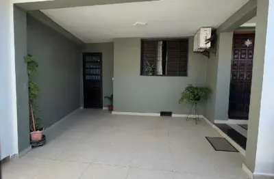 Casa com 3 quartos à venda na Rua Perez Vaz De Caminha, --, Vila Valença, São Vicente