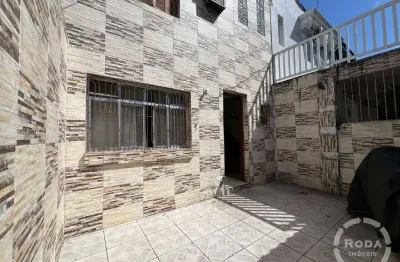 Casa com 3 quartos à venda na Rua Silva Jardim, --, Vila Mathias, Santos