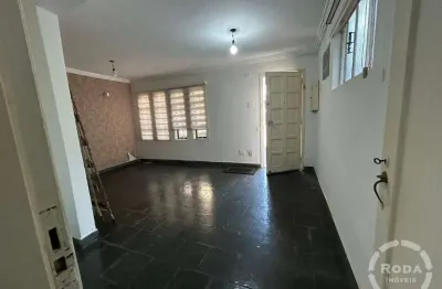 Sobrado amplo de esquina com 262m² – 5 dormitórios, 5 vagas no marapé