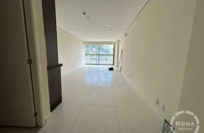 Sala comercial moderna com vista deslumbrante – 79m²