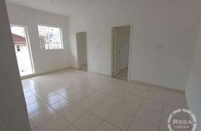 Excelente casa sobreposta alta para locação no bairro: campo grande - santos - sp