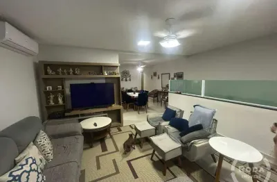 Sobreposta à venda – 115m² – 3 dormitórios c/ 1 suíte – garagem fechada – embaré