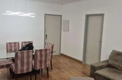 Apartamento 2 quartos e vaga garagem, quadra da praia. santos.