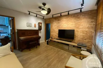 Amplo apartamento no embaré com 2 quartos sendo 1 suíte e closet com vaga fechada - oportunidade