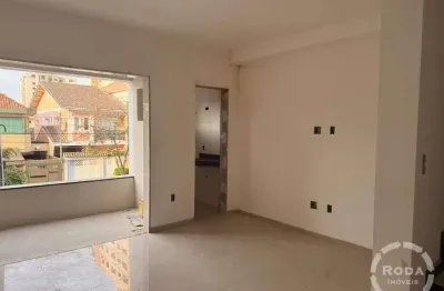 Casa residencial em santos (aparecida) com 4 suítes, porcelanato e financiamento aceito