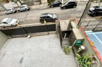 Casa triplex na ponta da praia – 3 suítes | piscina e churrasqueira