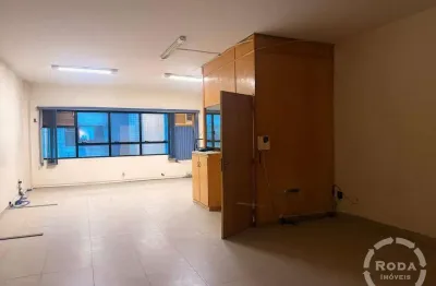 Conjunto comercial localizado no coração da cidade de santos