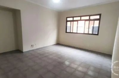 Ótimo apartamento com 2 dormitórios e 1 suíte na ponta da praia