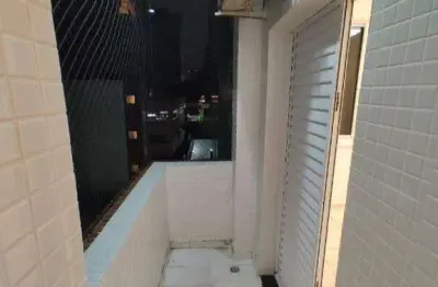 Apartamento de frente para o mar, totalmente reformado e pronto para morar.