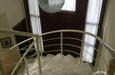 Casa com 4 quartos à venda na Rua Hércules Florence, --, Marapé, Santos