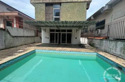 Sobrado para moradia ou comércio com 4 dormitórios para alugar no boqueirão