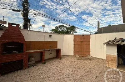 Casa À venda Com 3 Dormitórios | 139 m² | 2 vagas | Macuco/santos-sp