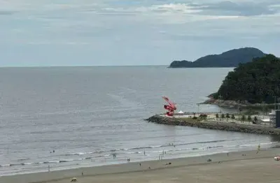 Apartamento frente Mar 2 quartos sendo 1 suíte em Santos 1 vaga José Menino