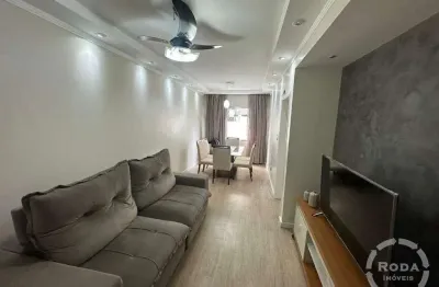 Apartamento de 2 Quartos com 74m², Elevador e Garagem no Embaré – Excelente Localização!