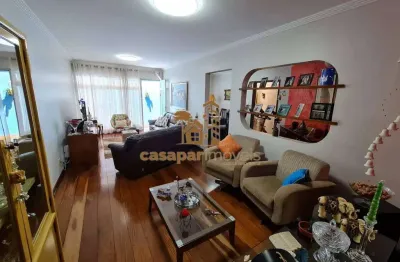 Sobrado à Venda no Bairro Nova Petrópolis com 258m² , 3 Suítes e 4 Vagas